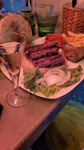 Opinii despre Leonardo trattoria & pizzeria în Zagreb - Gastronomija i ugostiteljstvo