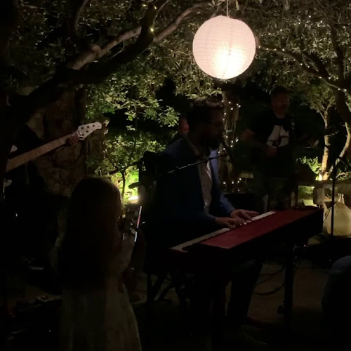 Opinii despre Mali Raj în Bol - Gastronomija i ugostiteljstvo