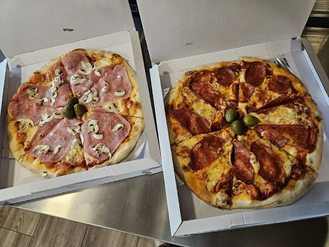 Obala Petra Krešimira IV 24, 53291, Novalja