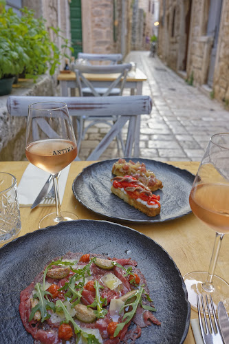 Antika: Restaurant- Wine Bar- Cocktails - Gastronomija i ugostiteljstvo