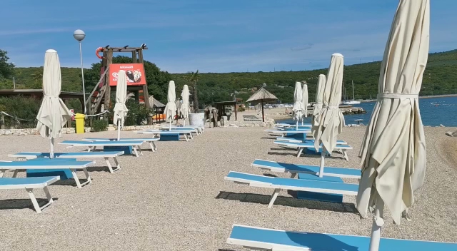 Opinii despre Beach Bar Saint Dunat în Kornić - Gastronomija i ugostiteljstvo