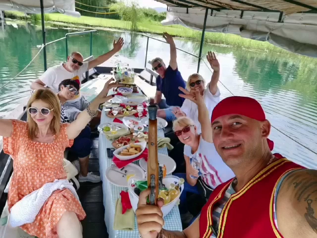 Opinii despre Restaurant LOPOČ în Kula Norinska - Gastronomija i ugostiteljstvo