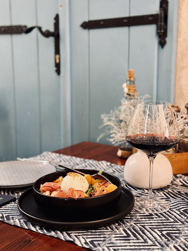 Senjska ul. 8, 21000, Split