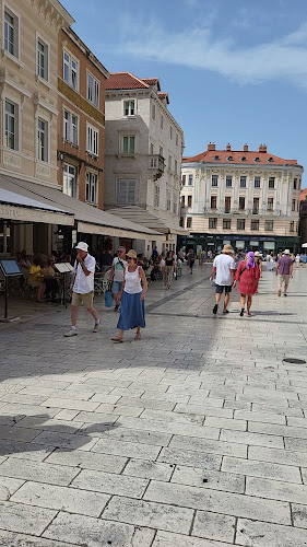 Central Kavana & Restaurant - Gastronomija i ugostiteljstvo