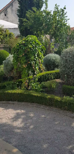 Opinii despre Srednjovjekovni samostanski mediteranski vrt Sv. Lovre în Šibenik - Gastronomija i ugostiteljstvo