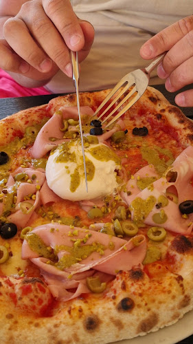 Opinii despre Pizzeria&burgerbar BARCODE în Postira - Gastronomija i ugostiteljstvo