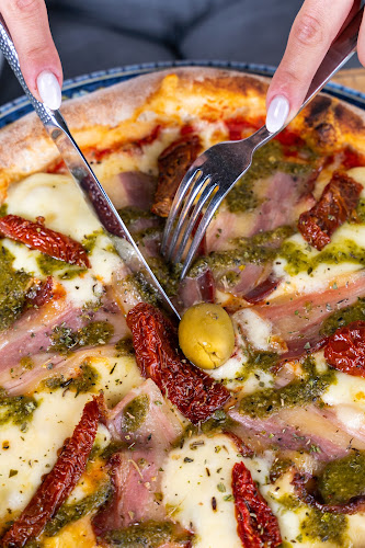 Opinii despre Pizza Place Destino în Rijeka - Gastronomija i ugostiteljstvo