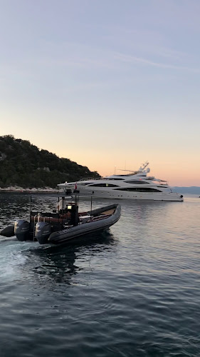 Comentarii opinii despre Triton Restaurant