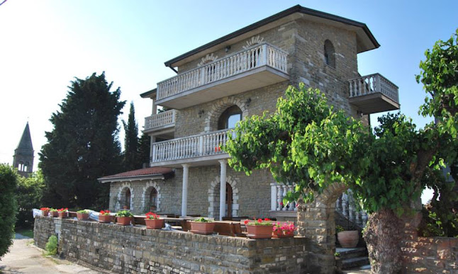 San Mauro - Gastronomija i ugostiteljstvo