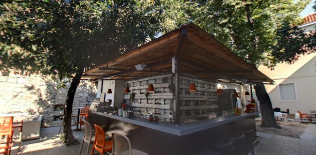 Gallery Lounge & More