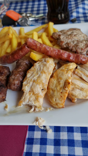 Opinii despre "Kuzina" grill & pizza în Zadar - Gastronomija i ugostiteljstvo