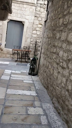 Opinii despre Loco Bar în Hvar - Gastronomija i ugostiteljstvo