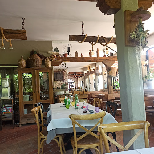 Bujska ul. 11, 52470, Petrovija