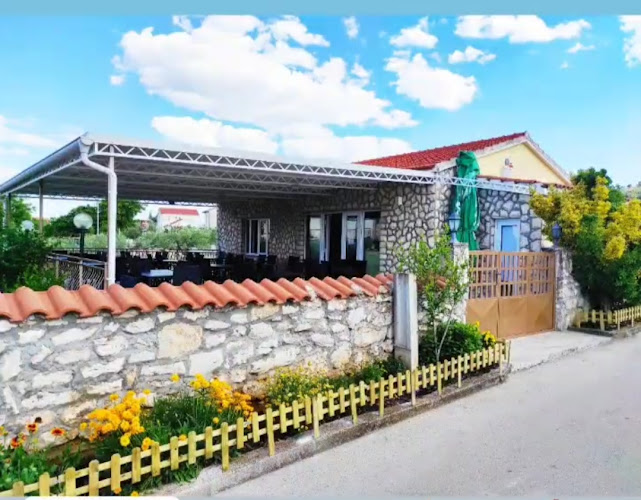 Opinii despre Pizzeria Maslina în Raslina - Gastronomija i ugostiteljstvo