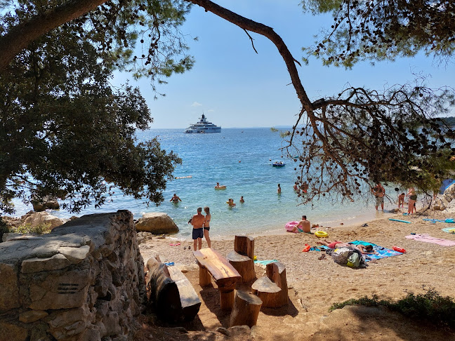 Žal Beach Bar & Kitchen