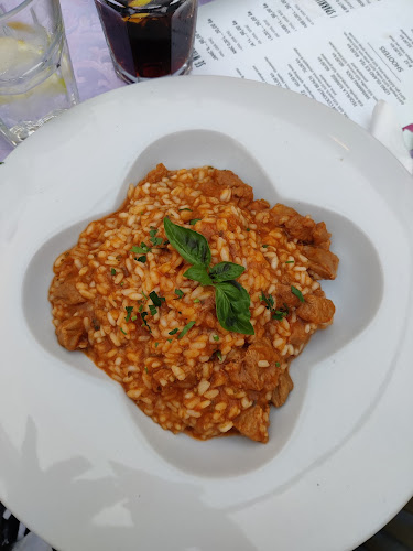 Konoba Pizzeria Lanterna - Gastronomija i ugostiteljstvo