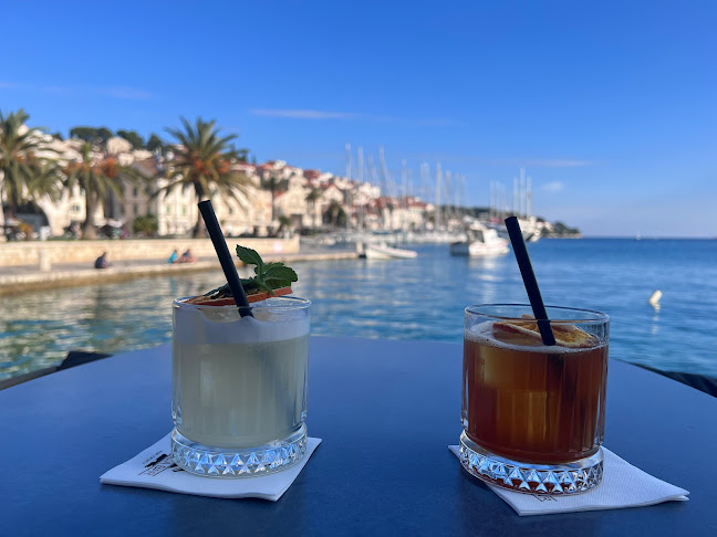 Fabrika 8, 21450, Hvar