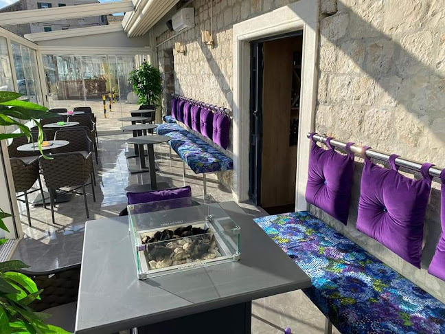 Obala kralja Tomislava 2, 21215, Kaštel Lukšić, Hrvatska