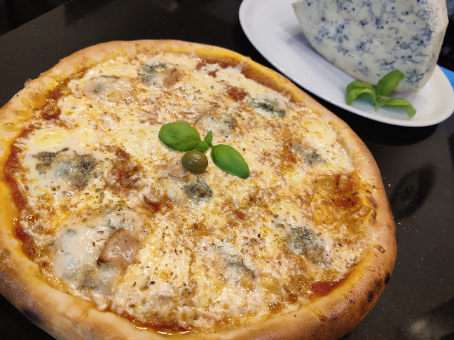 Opinii despre Street Food Black & White în Daruvar - Gastronomija i ugostiteljstvo