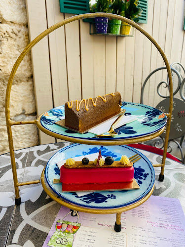 Trg Svetog Mihovila 1, 21310, Omiš