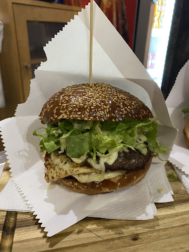 Fast food '' Full House'' - Trilj