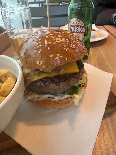 Opinii despre Restoran Nokturno în Zagreb - Gastronomija i ugostiteljstvo