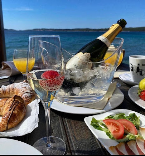 Restaurant "Stari kapetan"