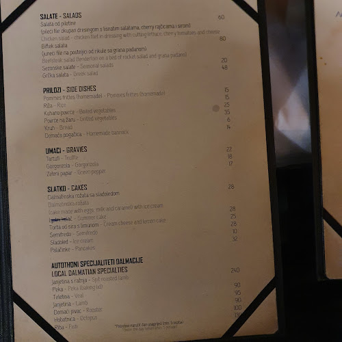 Comentarii opinii despre Lučica