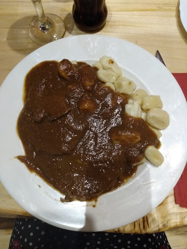 Ul. Domovinskog rata 46, 21000, Split