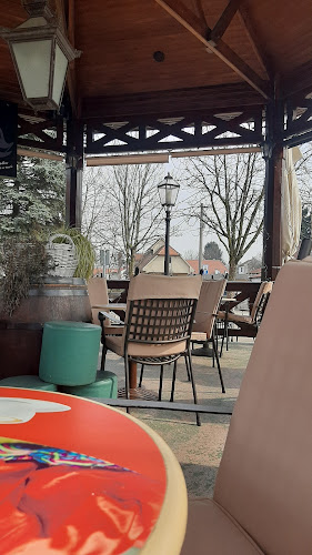 Caffe bar Tom - Gastronomija i ugostiteljstvo