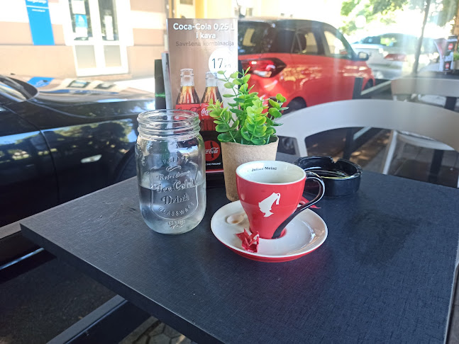 Opinii despre Caffe Bar Dolcevita în Slavonski Brod - Gastronomija i ugostiteljstvo