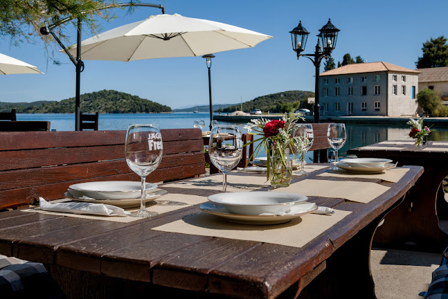 Konoba Zlatna Vala (ex. Supina) - Dugi otok