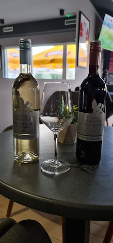 Opinii despre Caffe bar Longo în Metković - Gastronomija i ugostiteljstvo