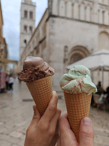 Slasticarna Donat, Ice Cream and Gelato - Gastronomija i ugostiteljstvo