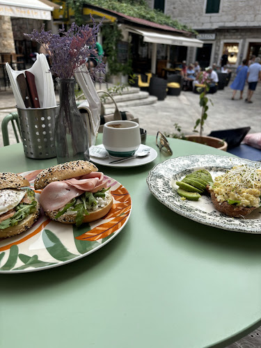 Smile Bar - Makarska