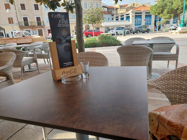 Opinii despre Coffee House Bueno în Mali Lošinj - Gastronomija i ugostiteljstvo