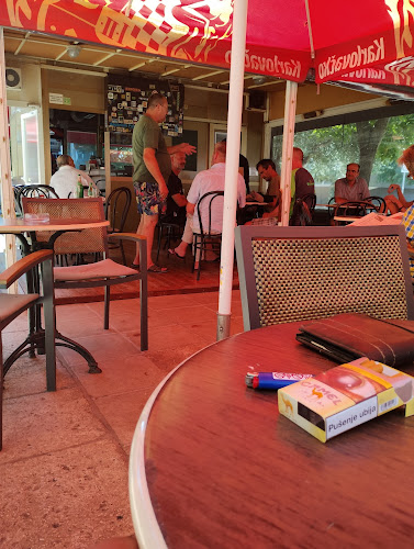 Comentarii opinii despre Caffe bar "Ari"