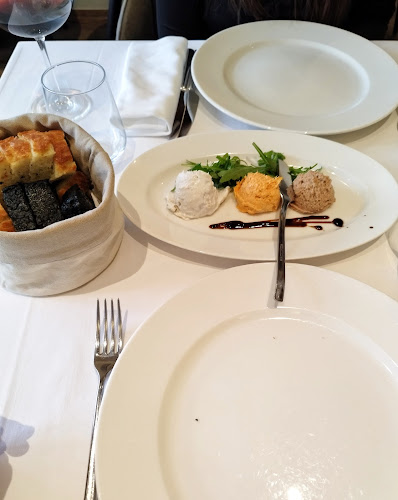 Opinii despre Restoran "Zlatna školjka" în Zagreb - Gastronomija i ugostiteljstvo