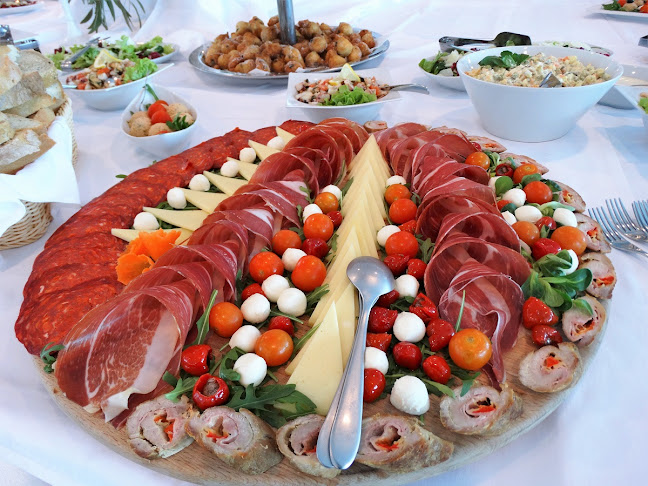 Comentarii opinii despre Restoran Nautic Marina Kaštela