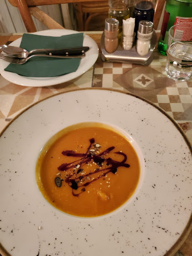 Opinii despre Maslina na Zelenom trgu în Rijeka - Gastronomija i ugostiteljstvo