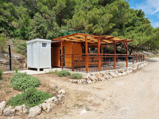 Beach bar Trstena - Gastronomija i ugostiteljstvo