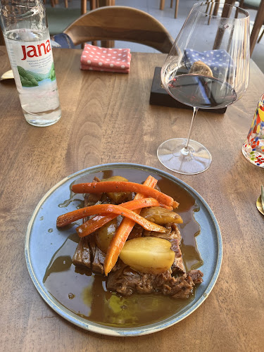 ul. Nikole Tesle 7, 10000, Zagreb