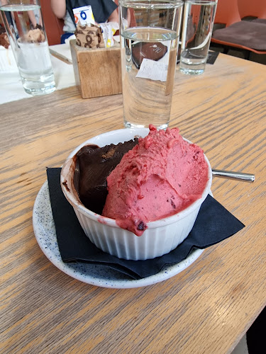 Slastičarnica "Chocolat 041" - Gastronomija i ugostiteljstvo