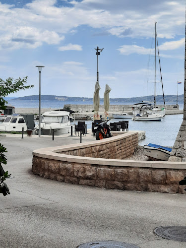 Skipper caffe bar - Kaštel Lukšić