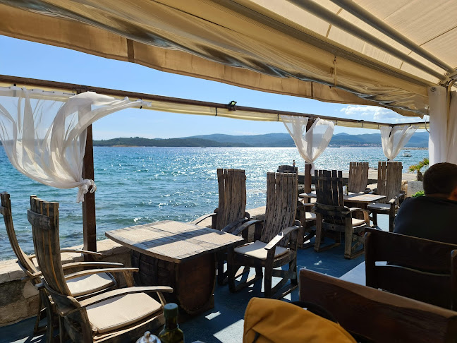 Opinii despre Restaurant "Stari kapetan" în Orebić - Gastronomija i ugostiteljstvo