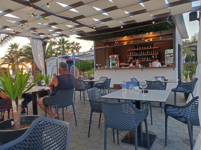 Comentarii opinii despre Bistro Petit