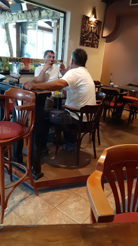 Caffe Bar QUEEN - Gastronomija i ugostiteljstvo