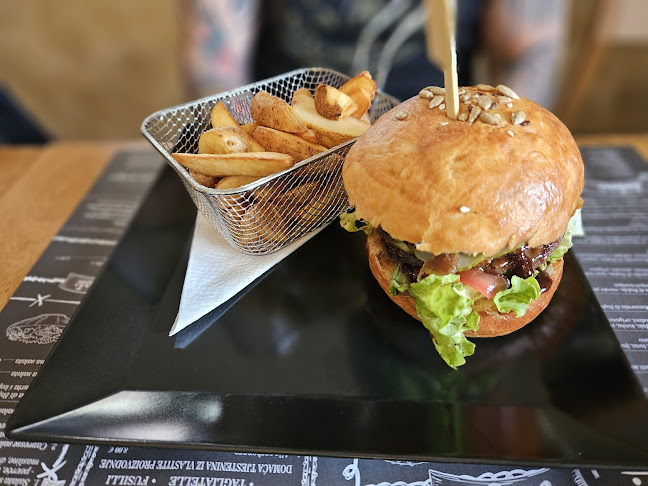 Opinii despre Bernarda pizza pasta burger în Varaždinske Toplice - Gastronomija i ugostiteljstvo