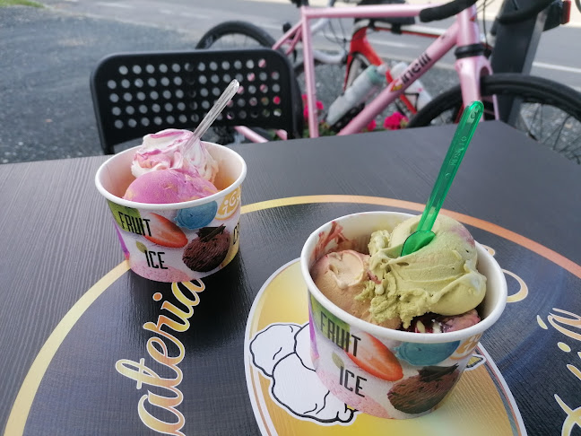 Caffe bar & ice cream "deja VU"