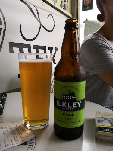 Bor Bar - Gastronomija i ugostiteljstvo